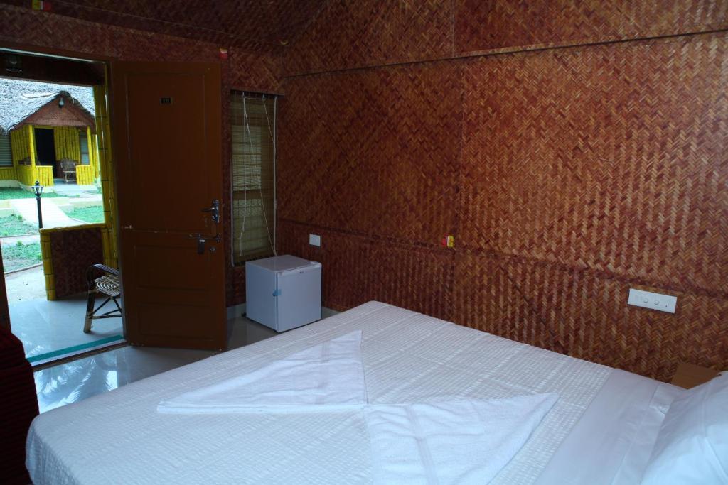 Savithri Inn Bamboo Cottages & Resorts Varkala Bilik gambar