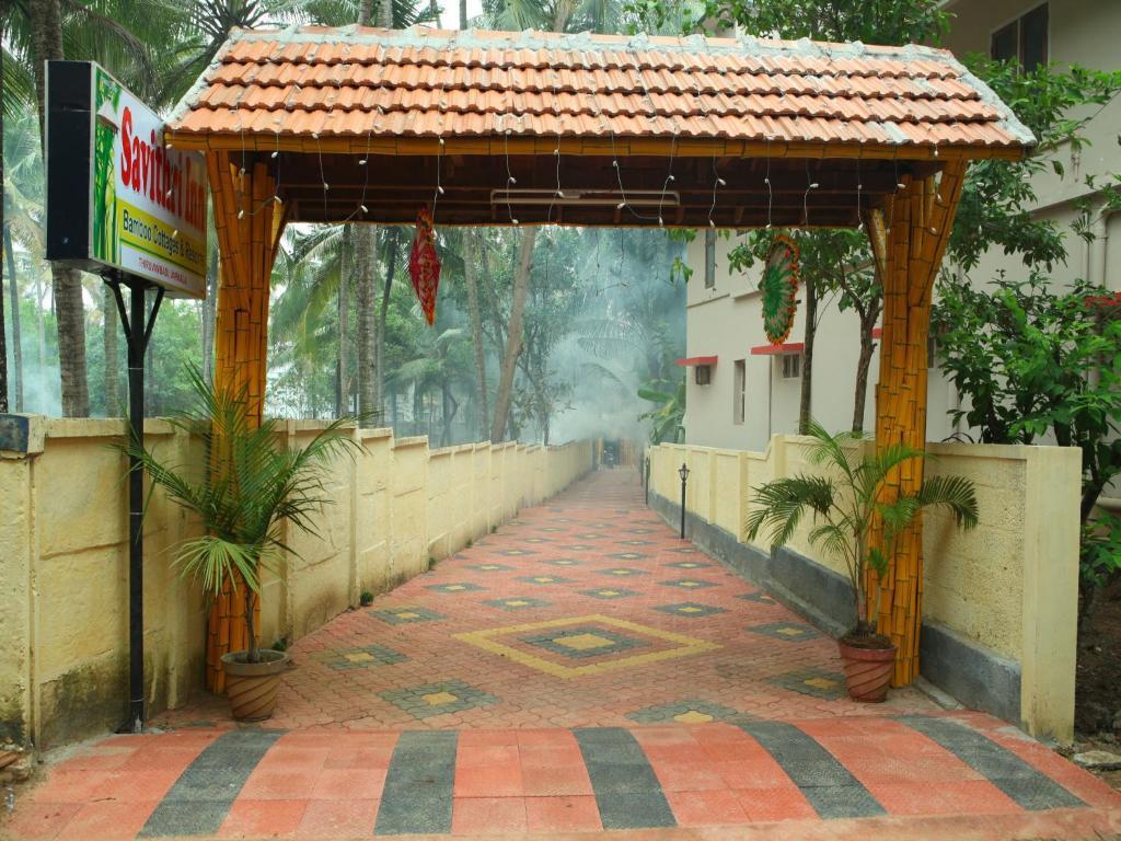 Savithri Inn Bamboo Cottages & Resorts Varkala Luaran gambar