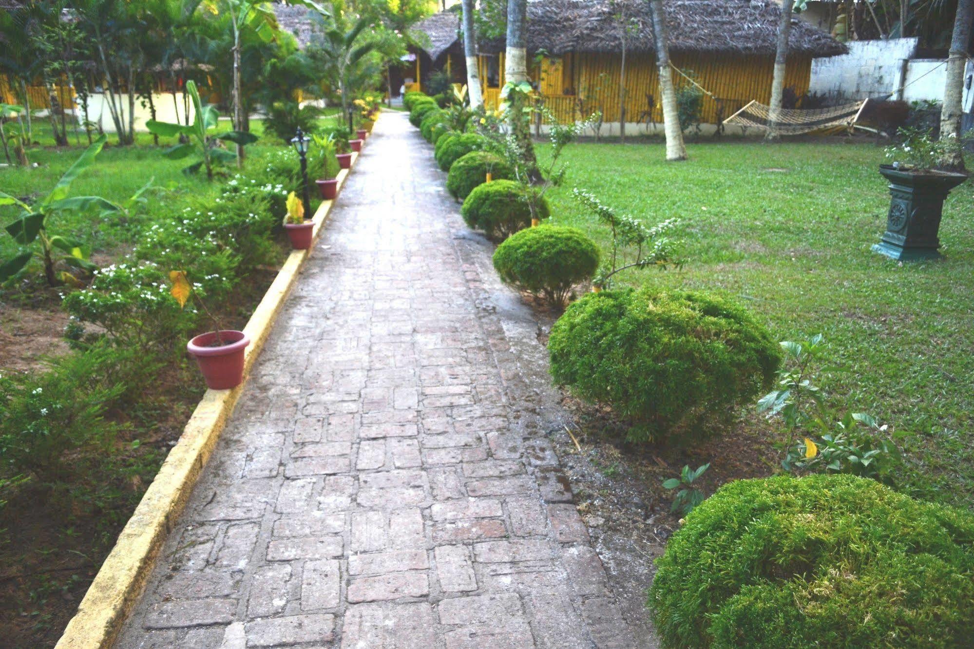 Savithri Inn Bamboo Cottages & Resorts Varkala Luaran gambar
