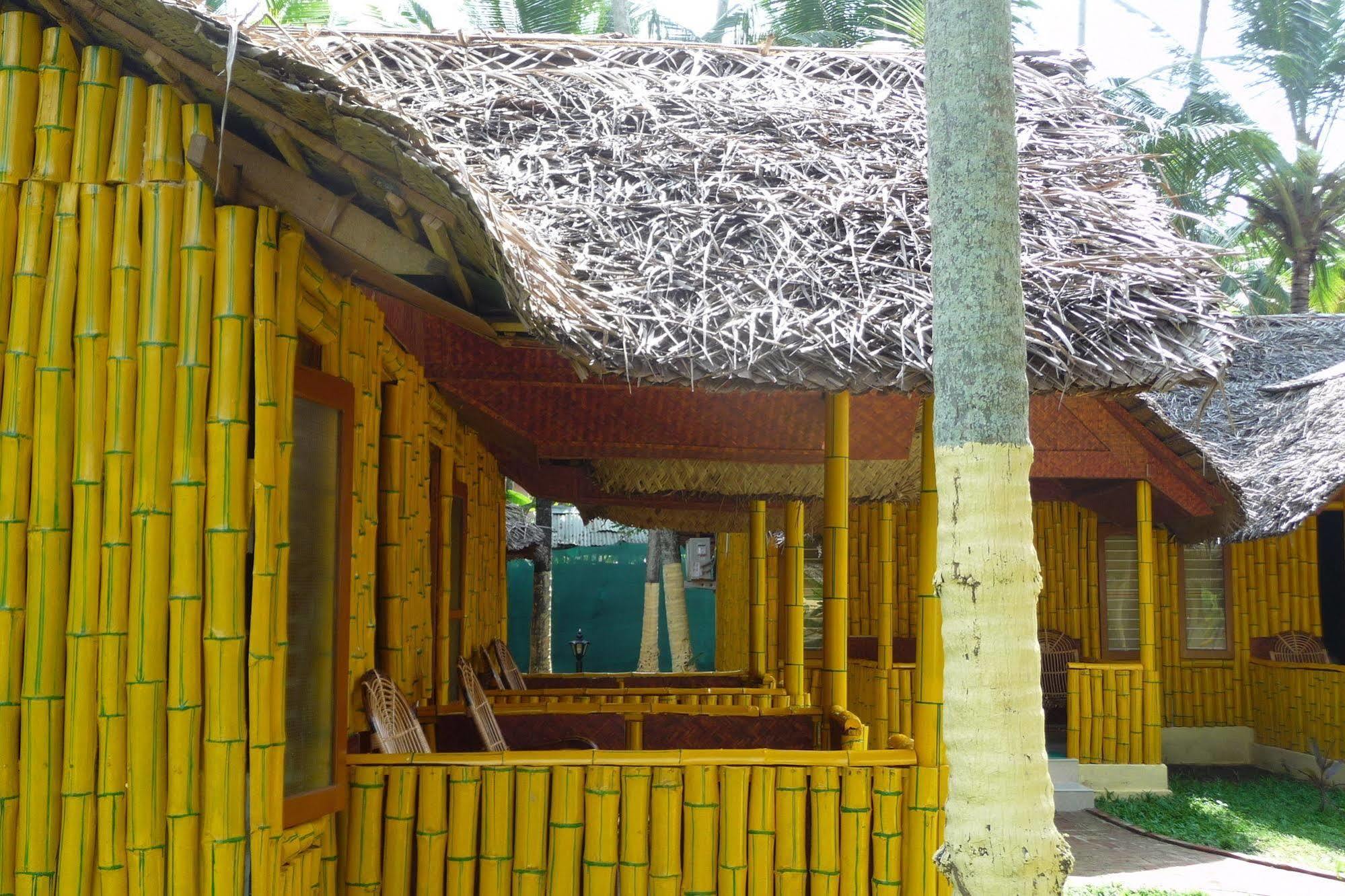 Savithri Inn Bamboo Cottages & Resorts Varkala Luaran gambar