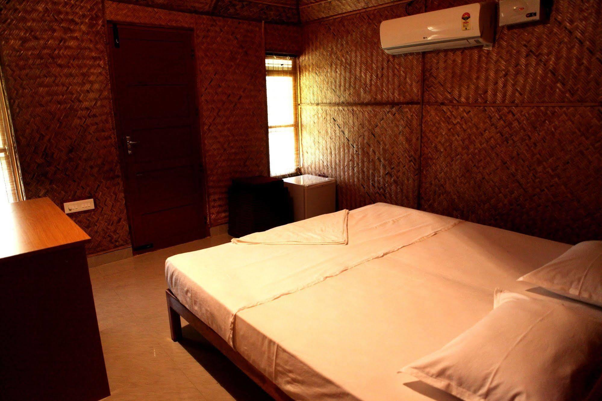 Savithri Inn Bamboo Cottages & Resorts Varkala Luaran gambar